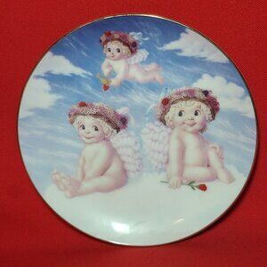 Vintage Dreamsicles Loves Shy Glance  Angel Cherub  Collectible Plate 1994 COA